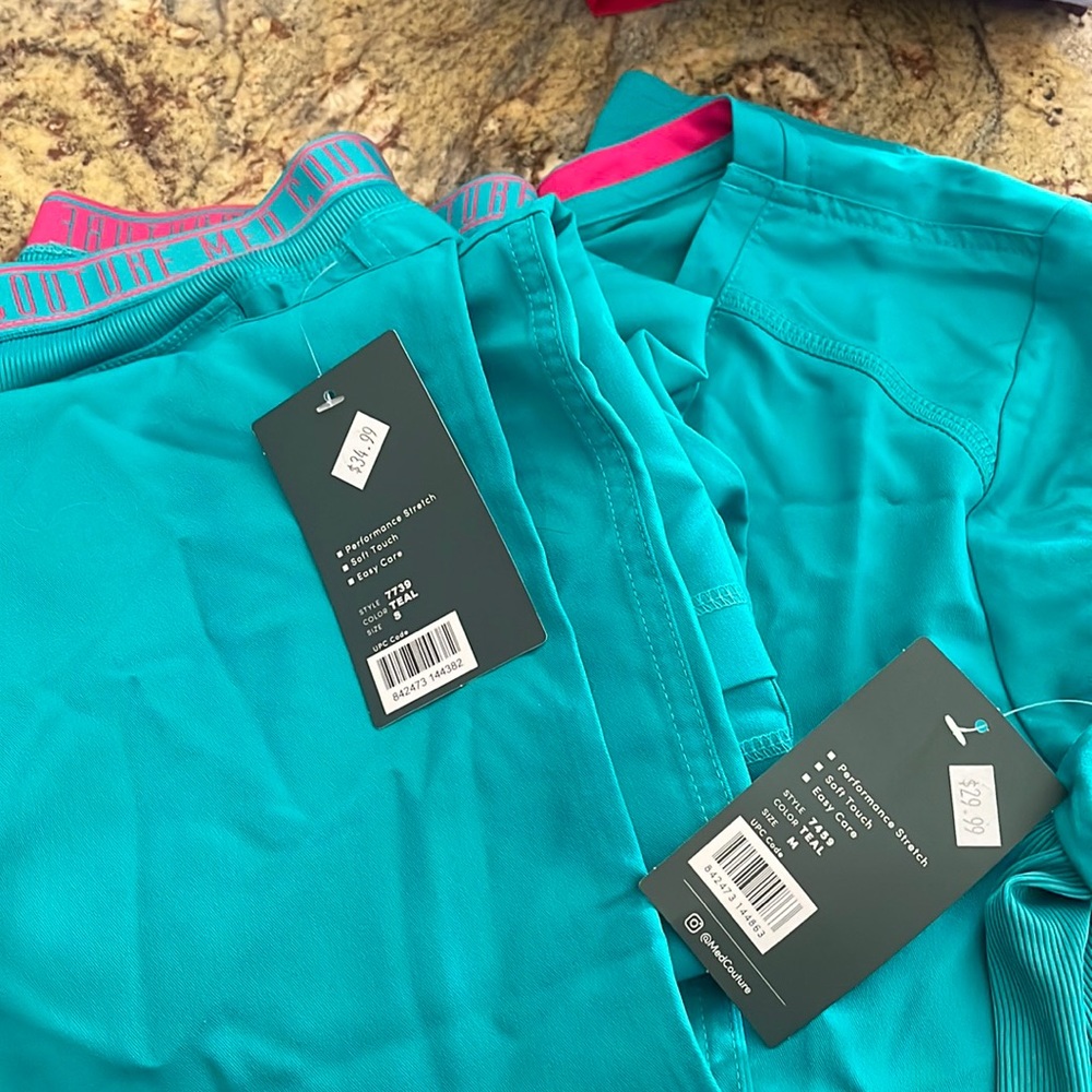 scrub set